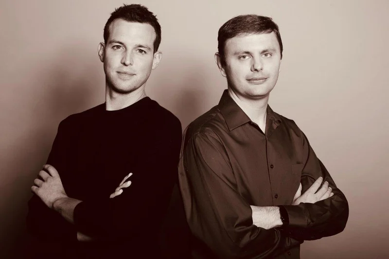 Brendan Blumer และ Daniel Larimer ผู้ก่อตั้งเหรียญ EOS